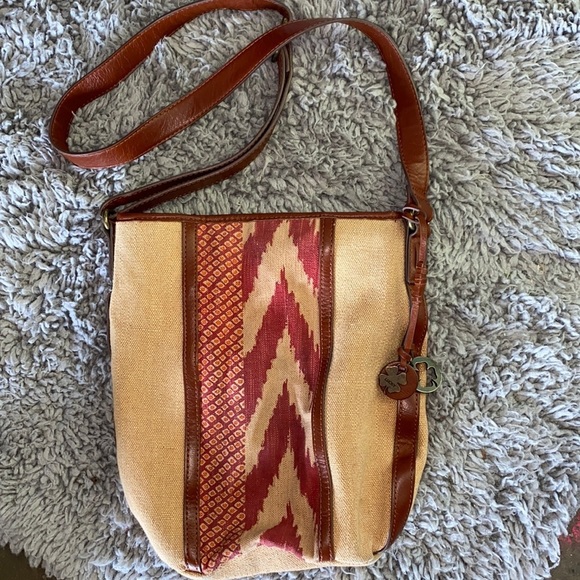 Lucky Brand Handbags - Lucky brand boho crossbody bag